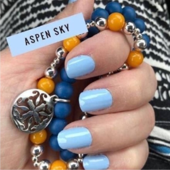 *Retired* Color Street: Aspen Sky | Pale Pastel Periwinkle Blue Spring Winter - Picture 7 of 12
